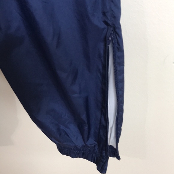 Vintage Nike dark blue windbreaker pants with swoosh on front leg size M 8-10 - Picture 5 of 12